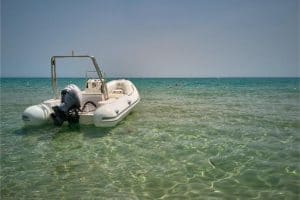 outboard maintenance for safe sailing